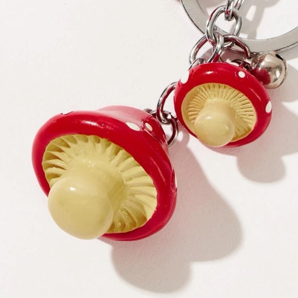 🍄 Style & Glamour Happy Red Spotted Mushroom Key Chain with Bell - NWT - Picture 9 of 11